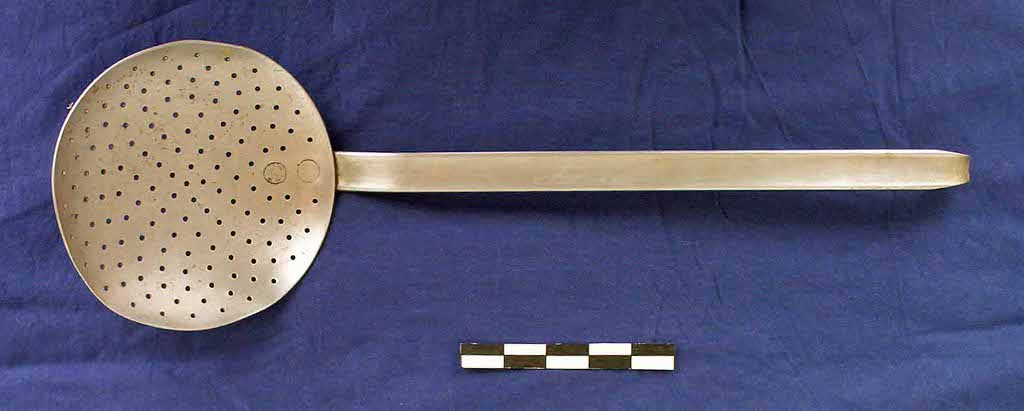 Écumoire creuse. Photo Jean-Pierre Cosnier