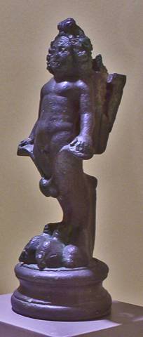 Amour sur une patte de lion du laraire d'Oberwinterthur.