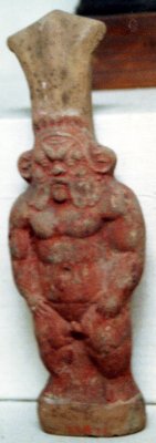 Figurine en terre cuite. Musée du Caire. Photo M. Heilig