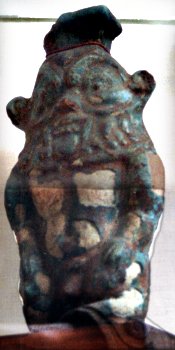 Figurine en terre cuite. Musée du Caire. Photo M. Heilig