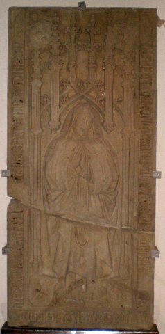 Pierre tombale de Marguerite de Sierck.