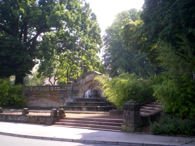Fontaine du Jardin Bouflers. Photo Marc Heilig