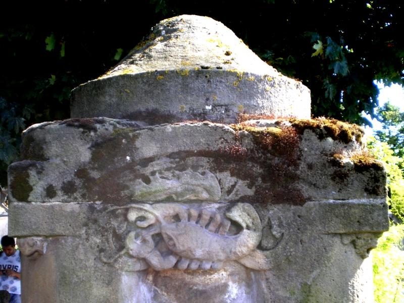 Fontaine du Jardin Boufflers. Écrevisse. Photo Marc Heilig