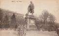 Metz. Le "Poilu" (au dos, le texte manuscrit : La statue du "Poilu" qui a remplacé celle de Guillaume II (sic). Carte postale 1919